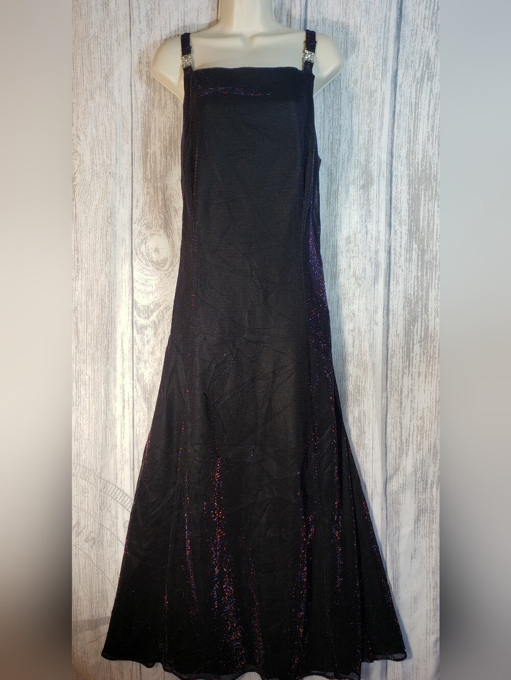 Vgt Onyx Nite black formal maxi gown Sheer Overlay Metallic Flecks Size 16